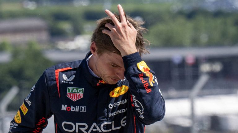 Weltmeister Max Verstappen scheidet beim GP von Österreich in der ersten Runde unverschuldet nach einem Crash mit Kimi Antonelli aus. 