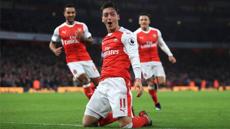 Platz 7: Mesut Özil wechselte für 47 Millionen von Real Madrid zum FC Arsenal.