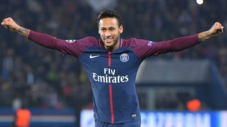Platz 1: Neymar wechselte in der Saison 2017/18 vom FC Barcelona zu Paris Saint-Germain für 222 Millionen Euro.