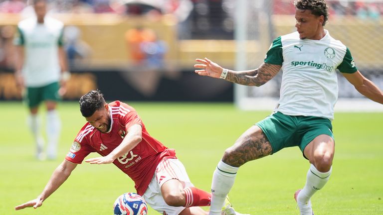 Palmeiras spielt bei der Klub-WM gegen Al Ahly.