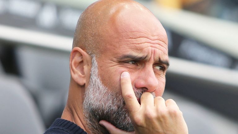 Pep Guardiola und Manchester City müssen eine hohe Millionensumme zahlen.