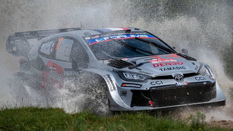 Sebastien Ogier gewinnt die Rallye in Sardinien.