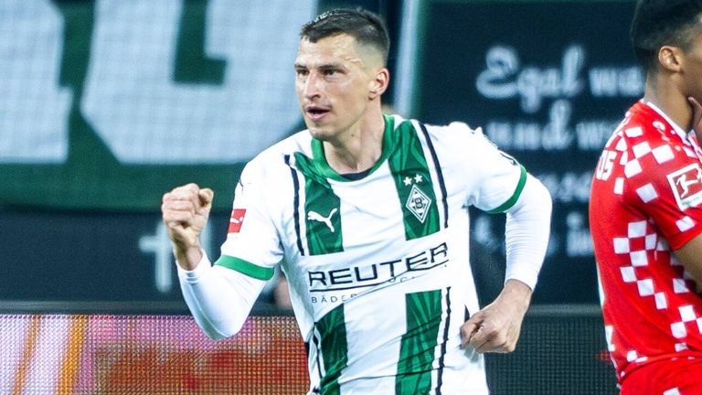 Stafan Lainer wechselt nach sechs Jahren in Mönchengladbach zurück zu RB Salzburg.