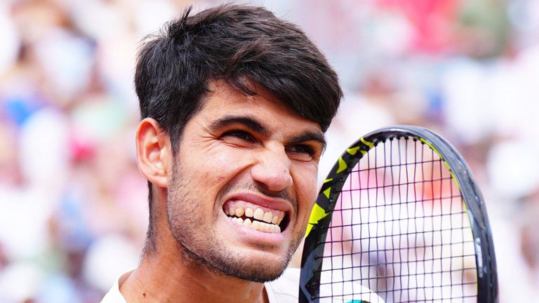 Carlos Alcaraz gewinnt den Titel im Londoner Queen's Club.