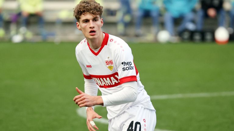 Luca Raimund wechselt leihweise vom VfB Stuttgart zu Fortuna Düsseldorf.