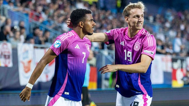 Nelson Weiper (r.) spielt seit der U15 für die deutschen Nationalmannschaften.