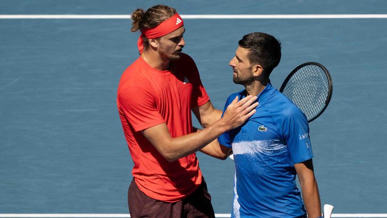 Alexander Zverev trifft im Viertelfinale der French Open auf Novak Djokovic.