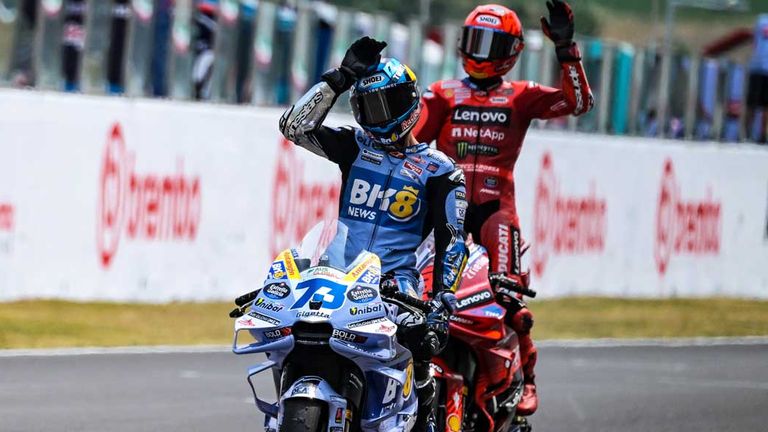 Die Fans am Sachsenring dürfen sich auf das Duell zwischen Alex Marquez (l.,) und Marc Marquez (r.) freuen.