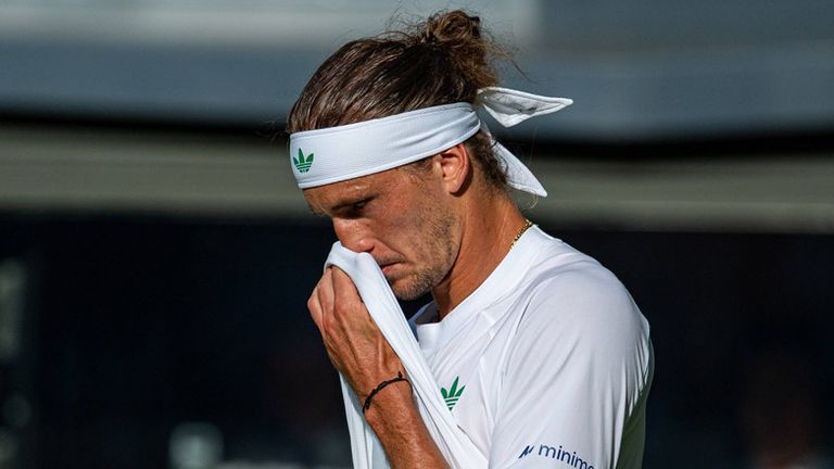 Alexander Zverev hat nach seinem Erstrunden-Aus bei Wimbledon mentale Probleme offengelegt. 