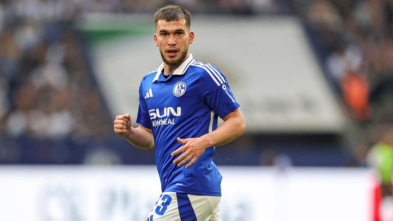 Mehmet Aydin wechselt ablösefrei von Schalke zu Eintracht Braunschweig.