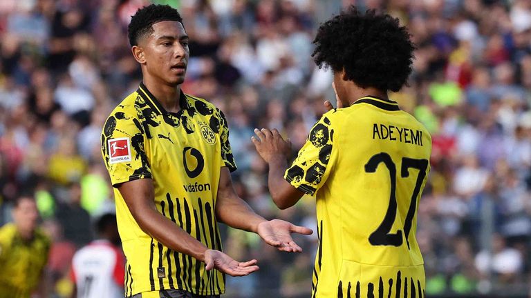 Borussia Dortmund feiert einen 8:1-Sieg bei den Sportfreunden Siegen.