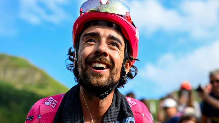 Ben Healy schnappt sich nach der zehnten Etappe der Tour de France das Gelbe Trikot. 