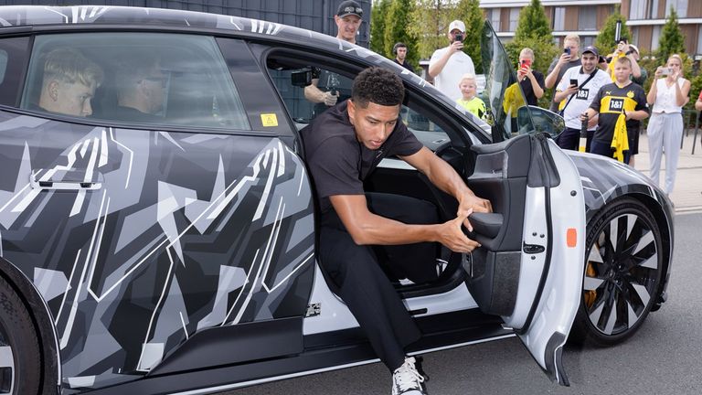 Der BVB schließt einen lukrativen Deal mit dem Autosponsor Polestar ab (Quelle: BVB/Polestar).