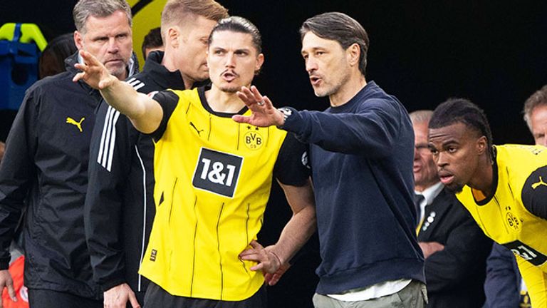 Marcel Sabitzer (l.) im Gespräch mit BVB-Trainer Niko Kovac.