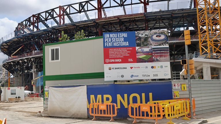 Der FC Barcelona muss seine Rückkehr ins Camp Nou erneut verschieben.