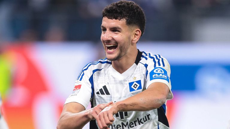 Daniel Elfadli verlängert seinen Vertrag beim Hamburger SV.