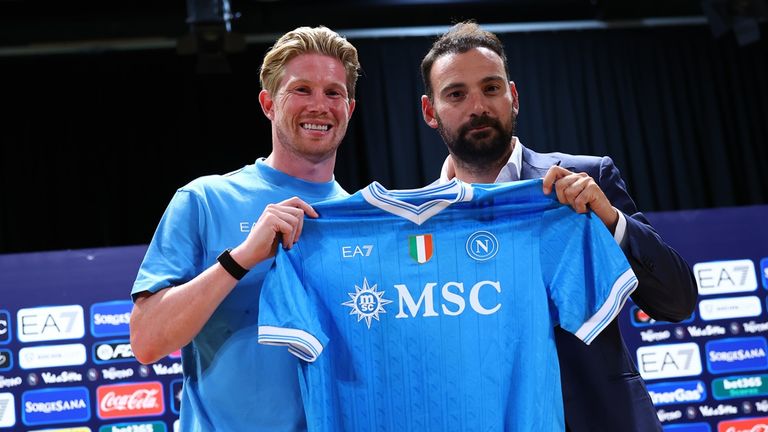 Kevin De Bruyne trägt aber der kommenden Spielzeit das Trikot der SSC Neapel.