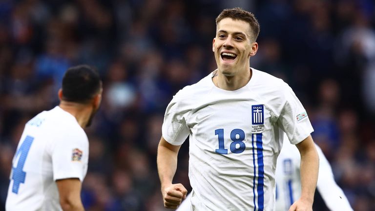 Giannis Konstantelias spielt seit 2020 für Paok Saloniki.