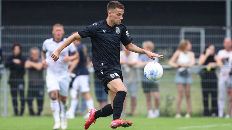 Giannis Konstantelias hält PAOK Saloniki die Treue.
