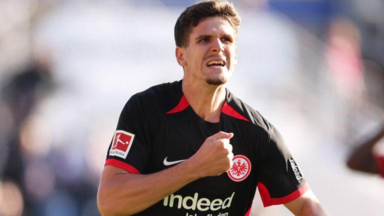 Igor Matanovic wird Eintracht Frankfurt in diesem Sommer wohl verlassen. Doch zu welchem Verein zieht es den Angreifer?