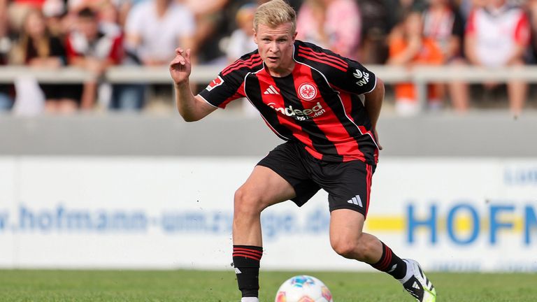 Jonathan Burkardt trifft für Eintracht Frankfurt beim Testspiel-Sieg gegen Louisville City FC.