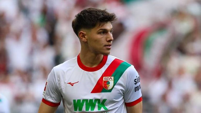 Mert Kömür spielt seit 2023 beim FC Augsburg.