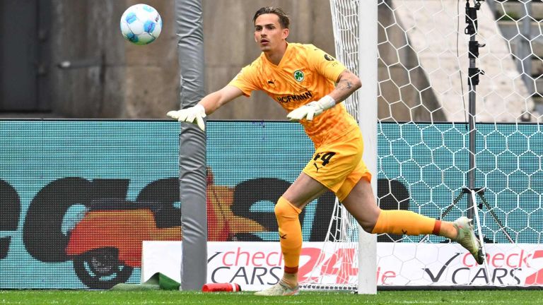 Der U21-Nationalkeeper wechselt auf Leigbasis zu 96.