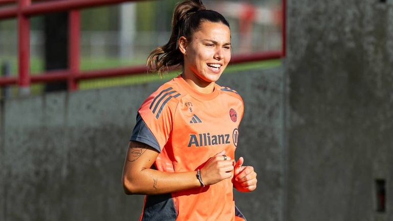 Lena Oberdorf hat nach knapp einem Jahr Verletzungspause ihr Comeback gegeben.