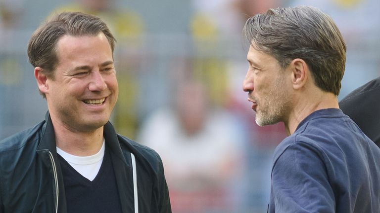 BVB-Boss Lars Ricken (l.) im Gespräch mit Trainer Niko Kovac.