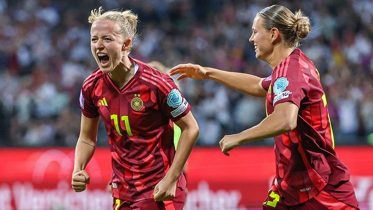 Lea Schüller (l.) zählt bei der anstehenden Frauen-EM in der Schweiz zu den Unterschiedsspielerinnen.