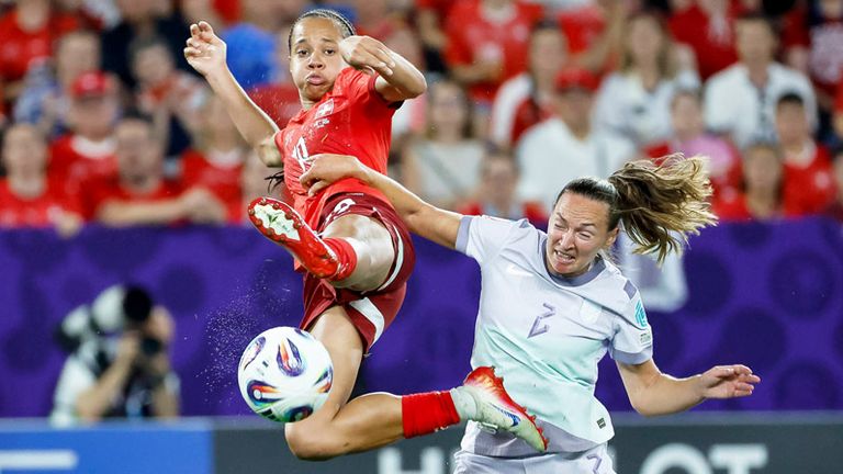 Gastgeber Schweiz verliert bei Frauen-EM 2025 gegen Norwegen.