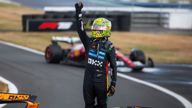 Lando Norris fährt in Großbritannien zum zweiten mal in Folge auf Rang 1. 