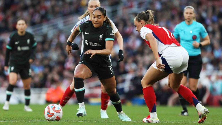 Olivia Smith wechselt für eine Rekordsumme vom FC Liverpool zum FC Arsenal.