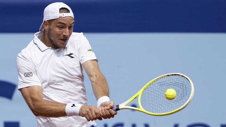 Jan-Lennard Struff scheitert beim ATP-Turnier in Gstaad in der ersten Runde.