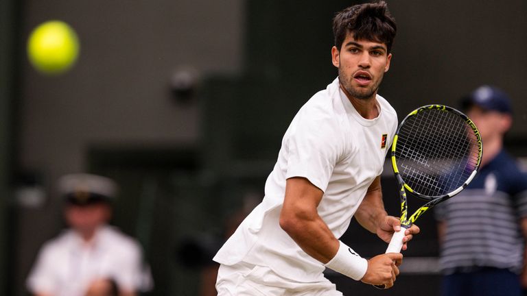 Carlos Alcaraz steht im Wimbledon-Viertelfinale.