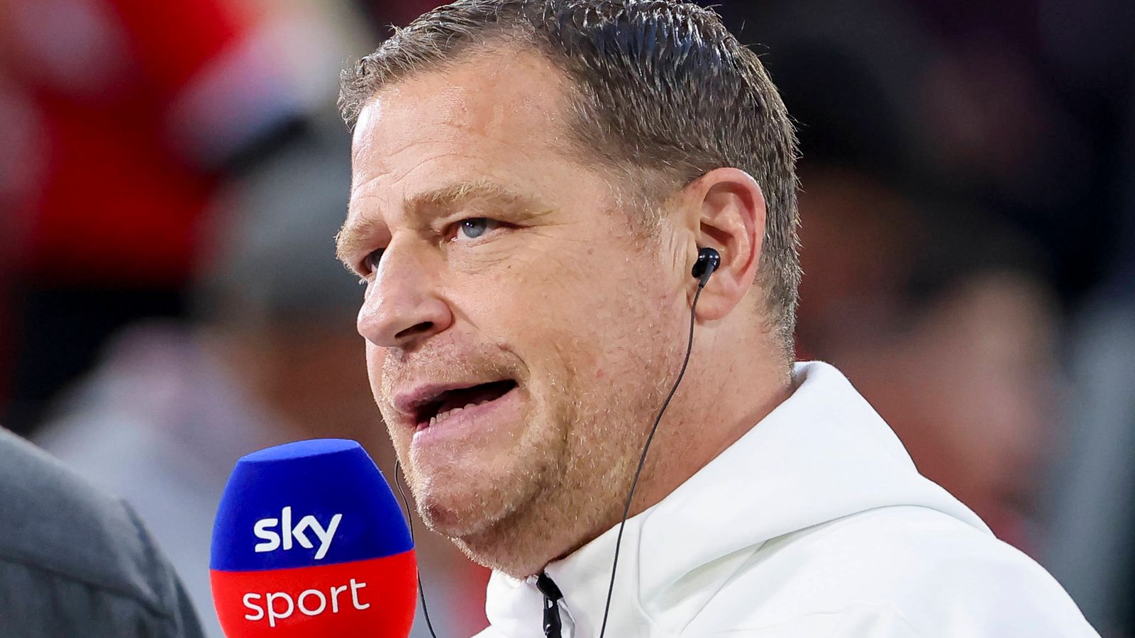 Max Eberl am Sky Sport Mikrofon über Woltemade, Uli Hoeneß und Neuzugänge