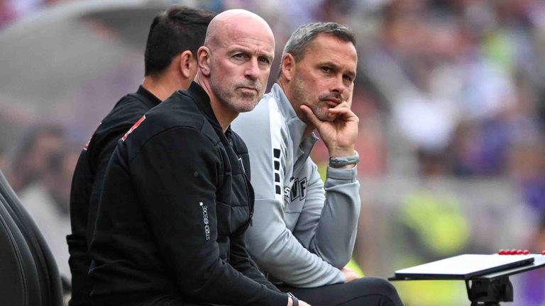 Der VfL Osnabrück trennte sich nach der vergangenen Saison vom Trainerduo Marco Antwerpen (l.) und Frank Döpper. 