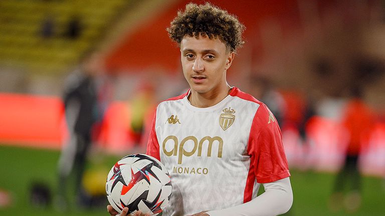 Eliesse Ben Seghir verlässt die AS Monaco und schließt sich Bayer 04 Leverkusen an.