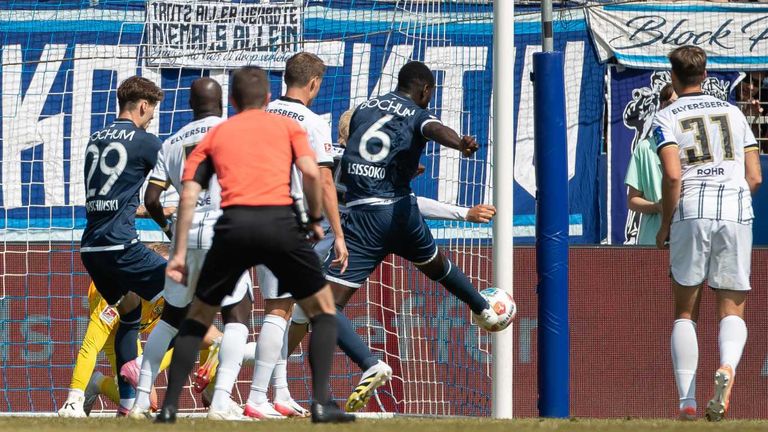 Sissoko trifft zum Bochumer 1:0.