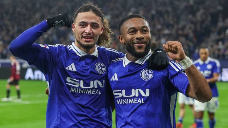 Taylan Bulut (l.) und Moussa Sylla zählen bei Schalke zu den Verkaufskandidaten.