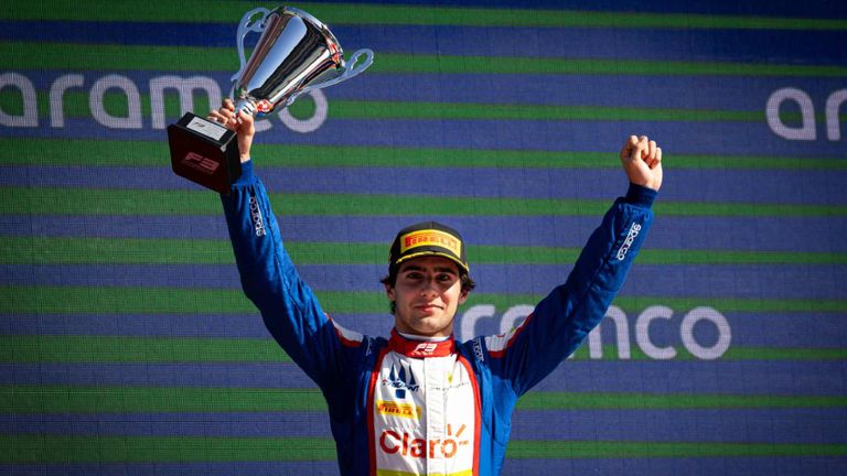 Rafael Camara krönt sich zum F3-Champion.
