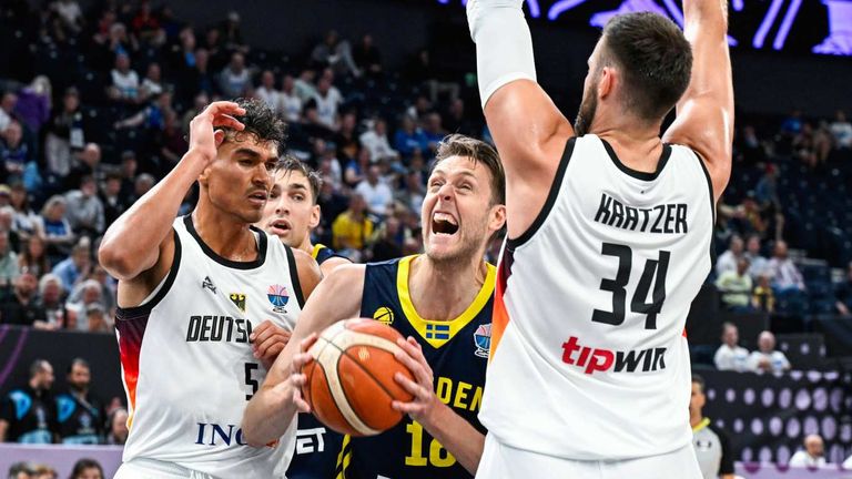 Die deutschen Basketballer besiegten Schweden nach einem souveränen Auftritt.