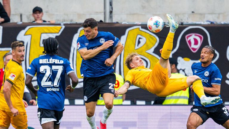 Luca Herrmann macht das Tor zum 1:2 per Fallrückzieher.
