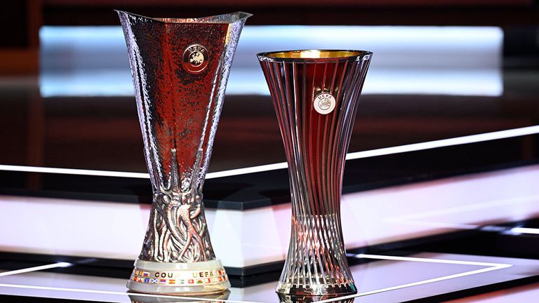 Wer schnappt sich die Trophäen in der Europa League und Conference League?