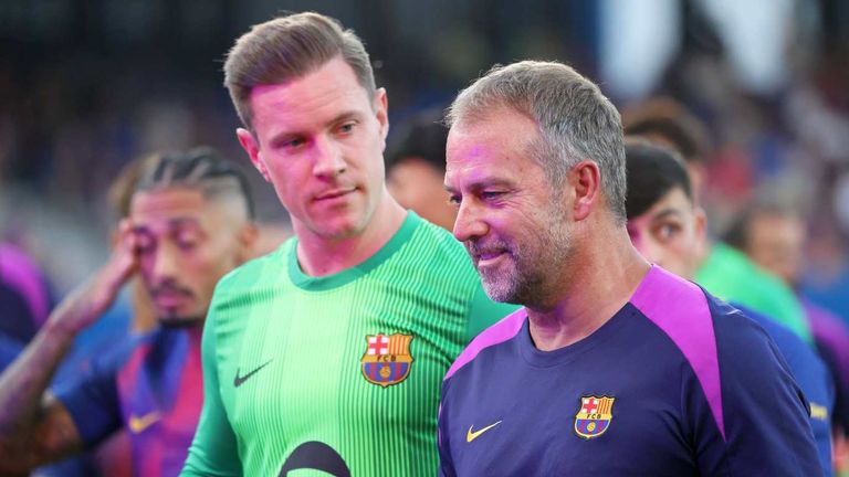 Hansi Flick (rechts) möchte Torhüter Marc-Andre ter Stegen (links) wieder ins Team integrieren.