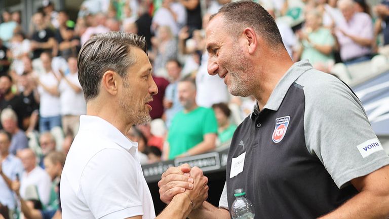 Frank Schmidt (r.) und Niko Kovac beim Handshake vor einem Bundesliga-Spiel.