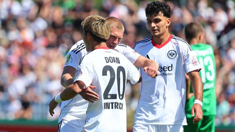 PLATZ 4: Eintracht Frankfurt / Wahrscheinlichkeit: 11,4% - Punkte: 54,9.