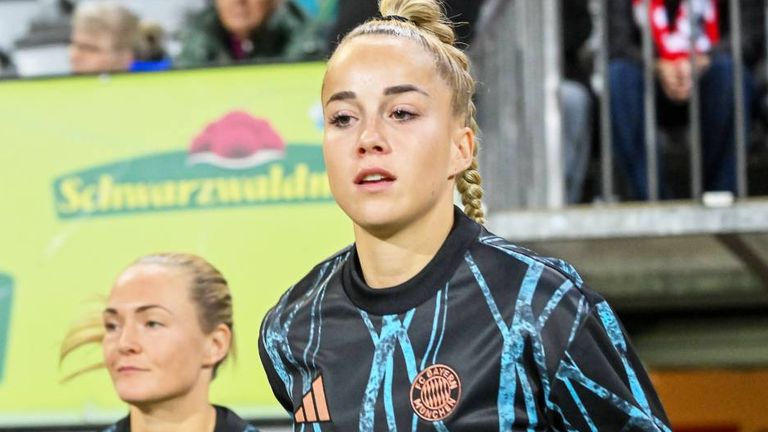 Giulia Gwinn wird den Bayern verletzungsbedingt im Supercup gegen Wolfsburg fehlen. 