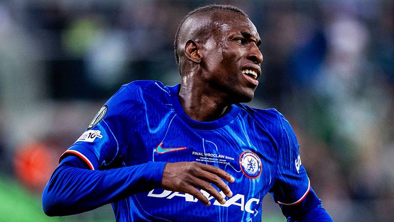 Der FC Bayern kämpft weiter um Chelsea-Stürmer Nicolas Jackson.