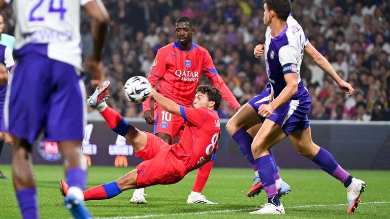 Mittelfeldspieler Joao Neves erzielte beim 6:3-Sieg von PSG drei wunderschöne Tore.